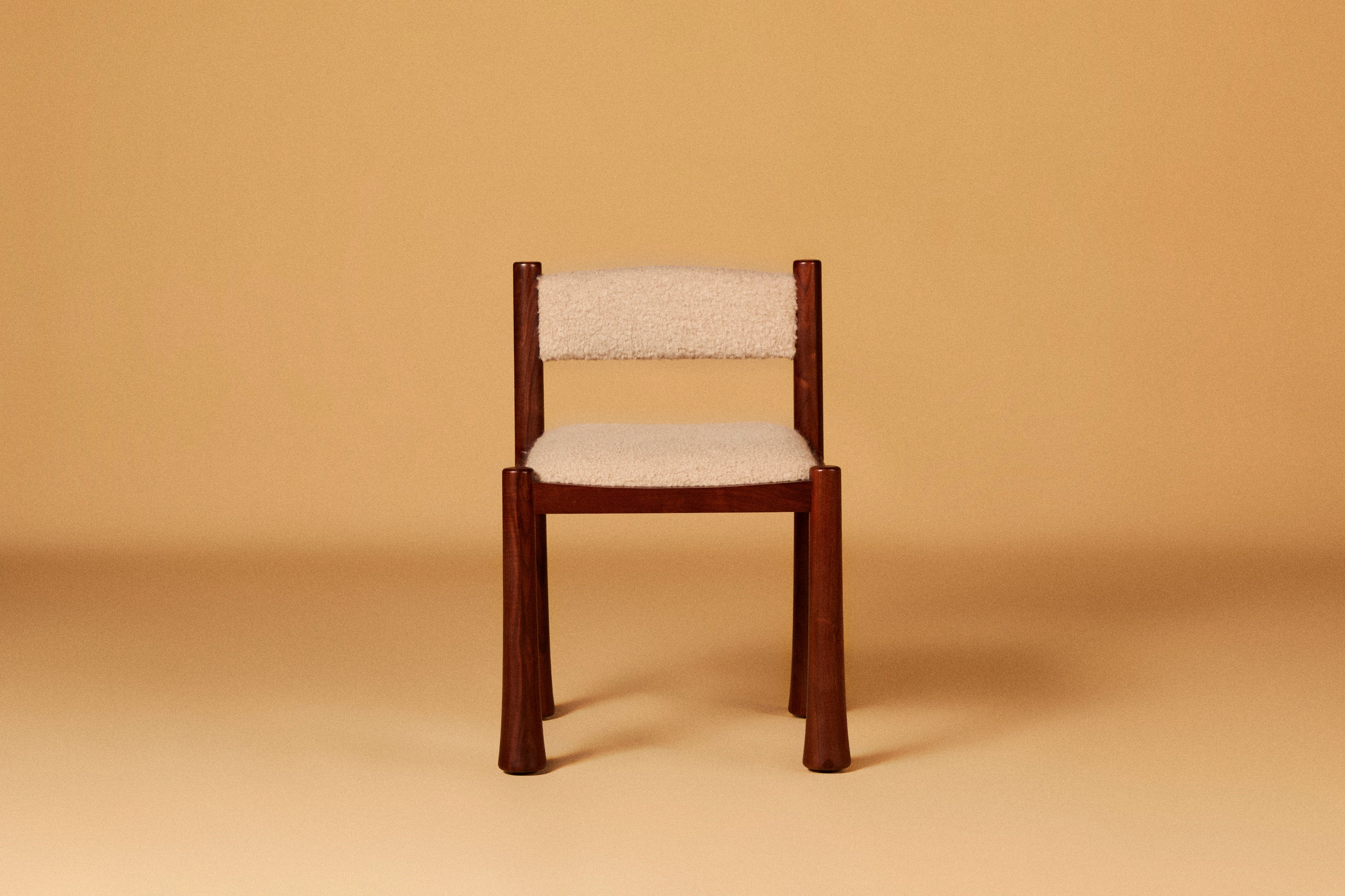 CREMA WOOL BOUCLE & WALNUT