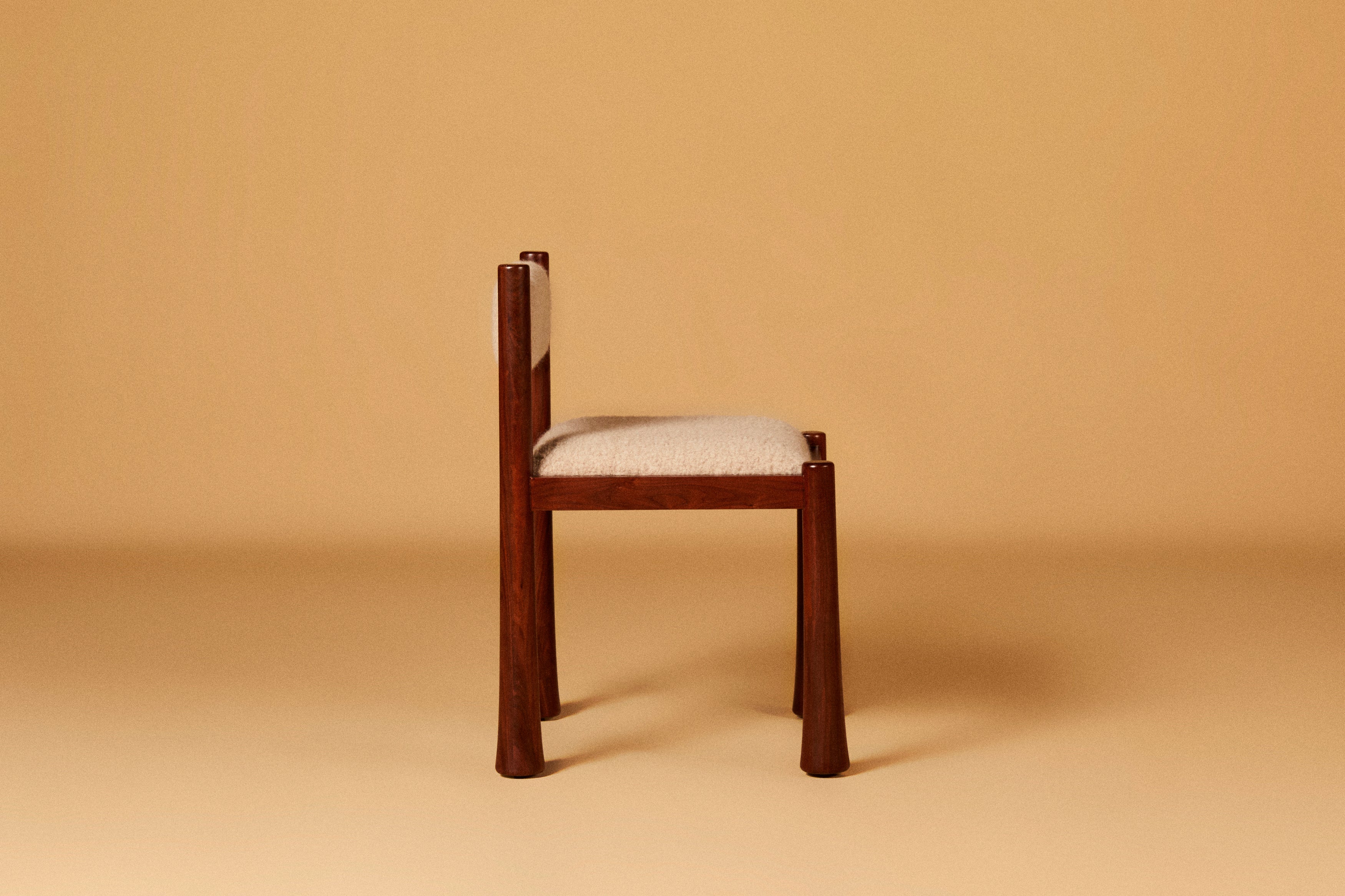 CREMA WOOL BOUCLE & WALNUT