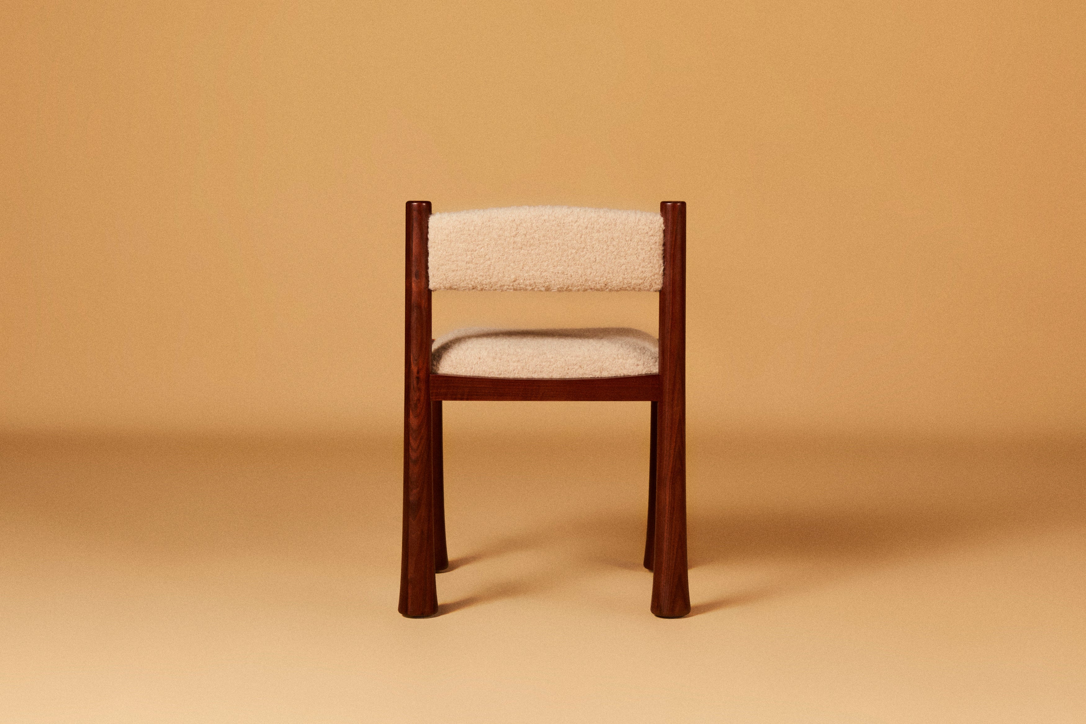 CREMA WOOL BOUCLE & WALNUT